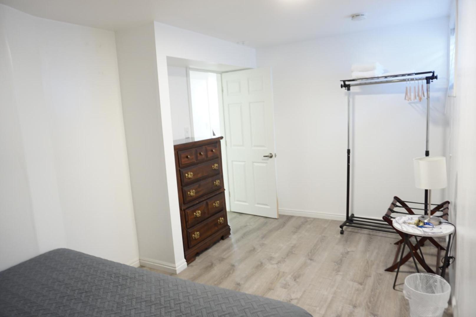 Large Room Near Uvu & Byu オレム 部屋 写真