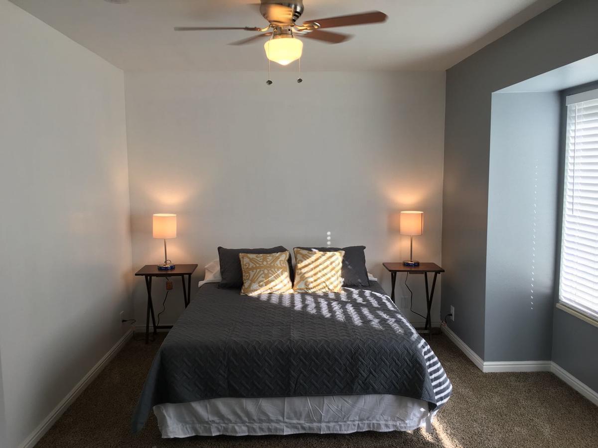 Large Room Near Uvu & Byu オレム エクステリア 写真